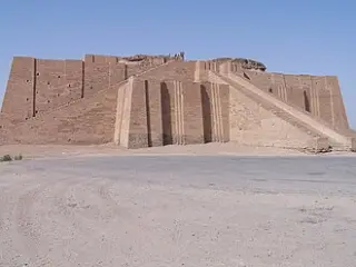 Зиккурат в Уре — Месопотамия