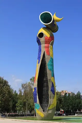 Миро «Женщина и птица» — Сюрреализм